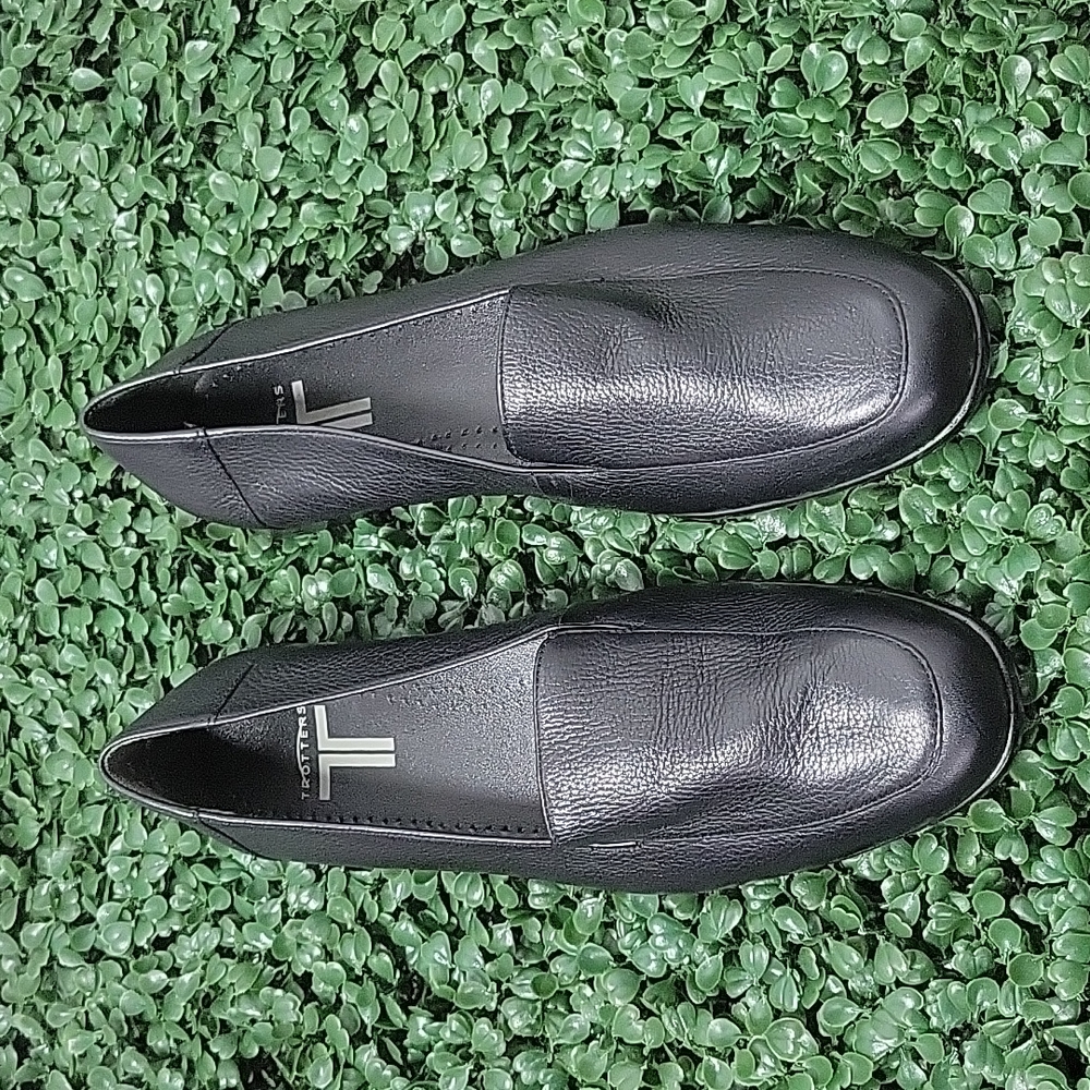 Trotter Black loafers